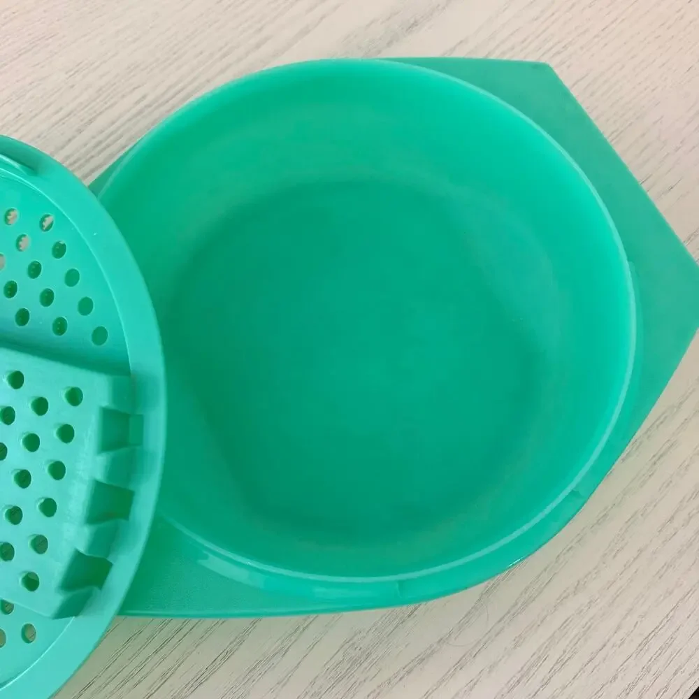 Vintage Tupperware Green Jadite Veggie/Cheese Slicer Grater & Bowl #786-8